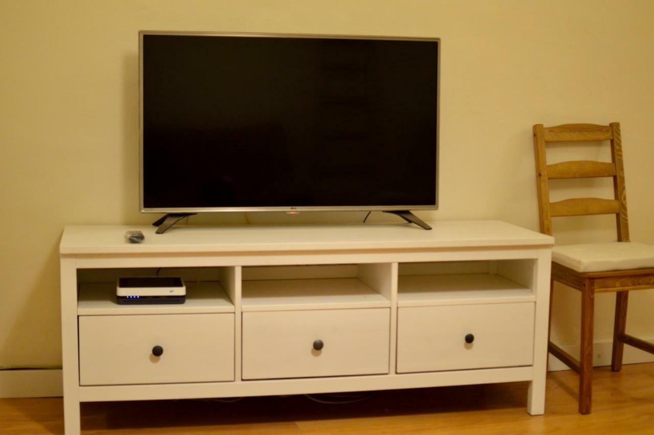 Peris Mencheta Apartment Севиля Екстериор снимка