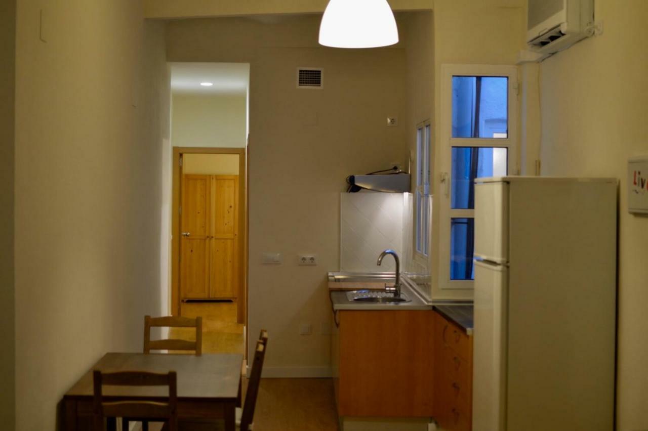Peris Mencheta Apartment Севиля Екстериор снимка